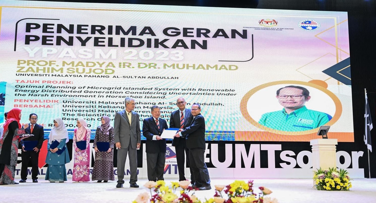 Setinggi-tinggi Tahniah kepada Profesor Madya Ir. Dr. Muhamad Zahim bin Sujod